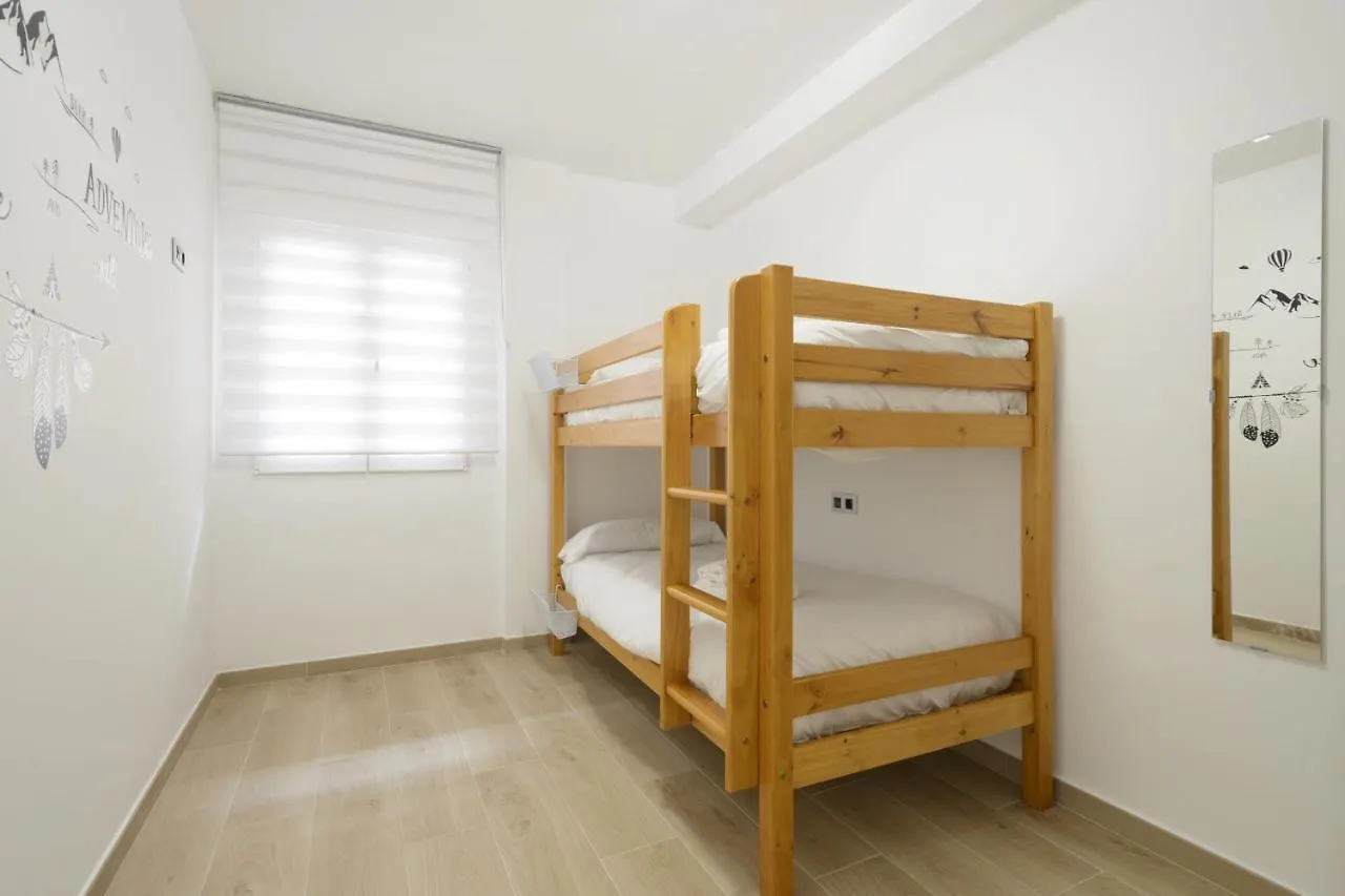 Granada Materno Lejlighed 0*,