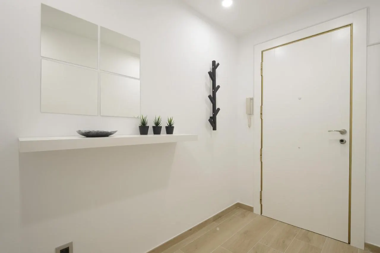 Granada Materno Lejlighed 0*,